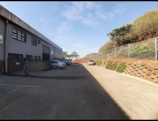 283M² WAREHOUSE TO LET IN WESTMEAD